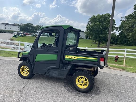 Image of John Deere XUV 835R equipment image 3