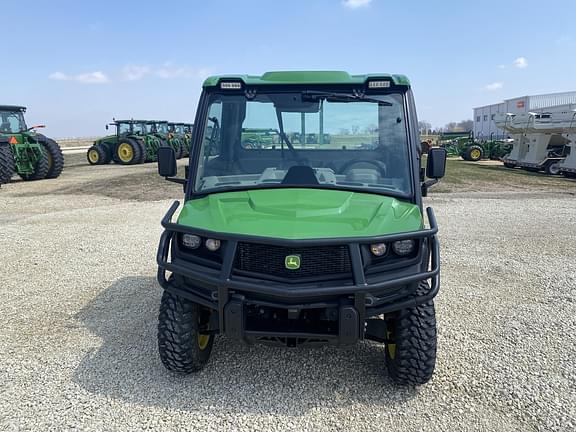 Image of John Deere XUV 835R equipment image 1