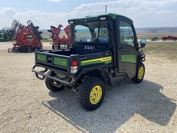 Image of John Deere XUV 835R equipment image 4