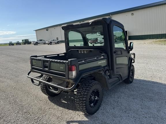 Image of John Deere XUV 835R equipment image 4