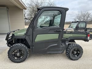 2022 John Deere XUV 835R Image