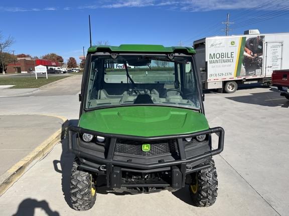 Image of John Deere XUV 835R equipment image 4