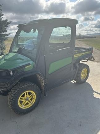 Image of John Deere XUV 835R Image 1