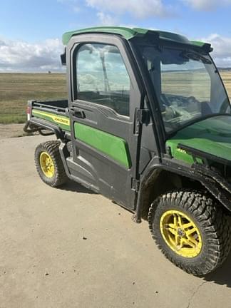 Image of John Deere XUV 835R Image 0