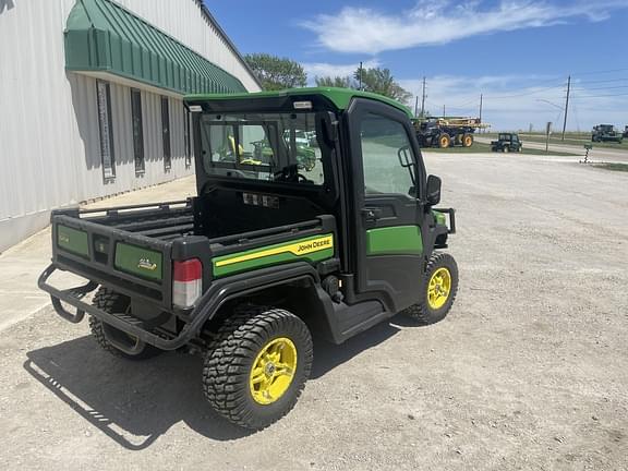 Image of John Deere XUV 835R equipment image 2