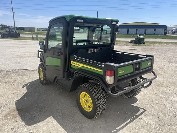 Image of John Deere XUV 835R equipment image 4