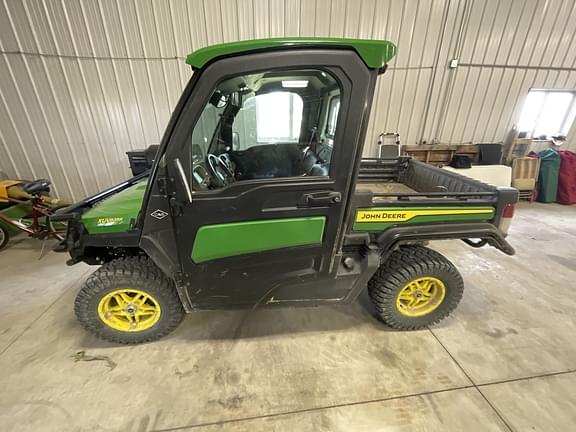 Image of John Deere XUV 835R Primary image