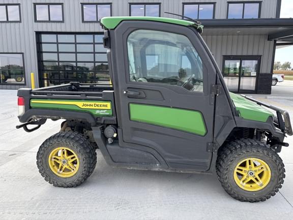 Image of John Deere XUV 835R equipment image 4