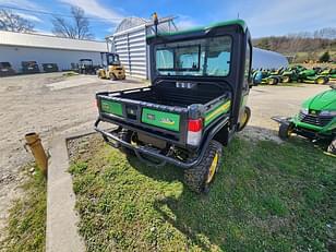 Main image John Deere XUV 835R 3