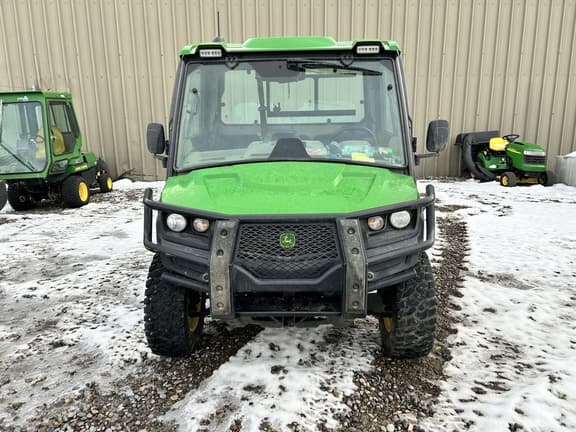 Image of John Deere XUV 835R equipment image 2