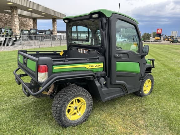 Image of John Deere XUV 835R equipment image 4