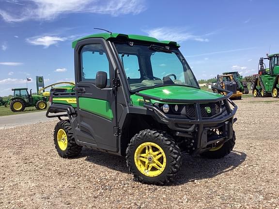 Image of John Deere XUV 835R Primary image