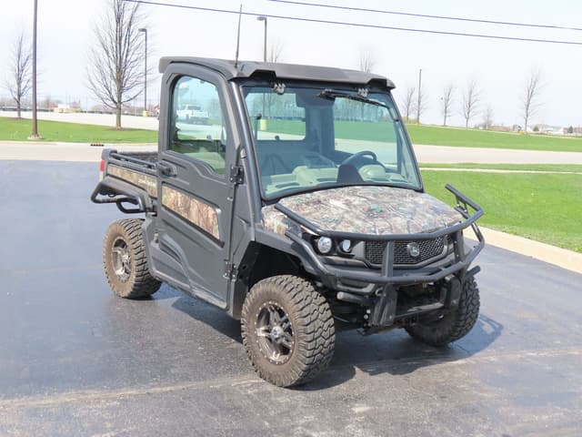 Image of John Deere XUV 835R equipment image 2