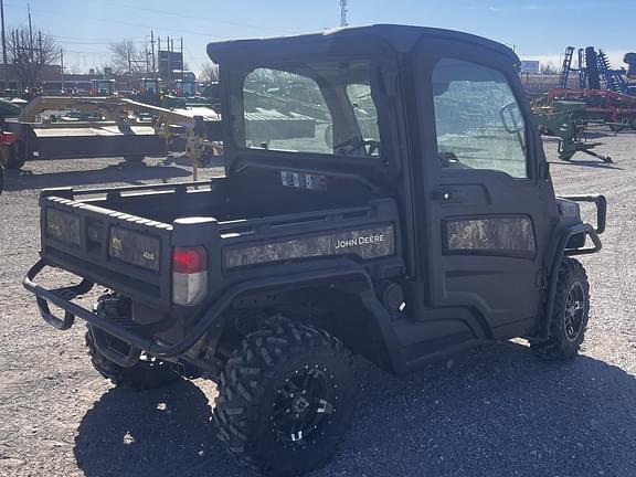 Image of John Deere XUV 835R equipment image 4