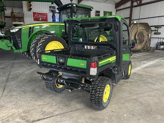 Image of John Deere XUV 835R equipment image 2