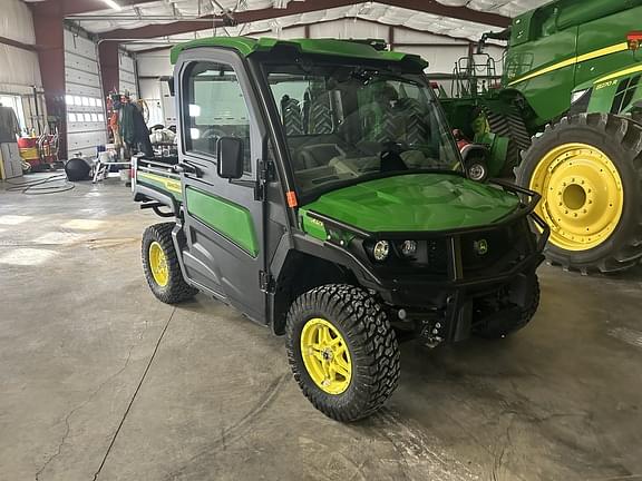 Image of John Deere XUV 835R Primary image