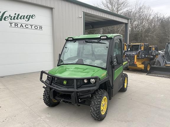 Image of John Deere XUV 835R equipment image 2