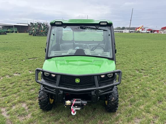Image of John Deere XUV 835R equipment image 1