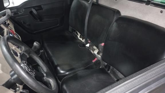 Image of John Deere XUV 835R equipment image 2