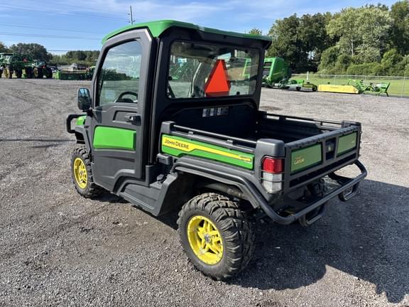 Image of John Deere XUV 835R equipment image 2