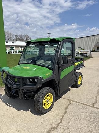 Image of John Deere XUV 835R equipment image 1