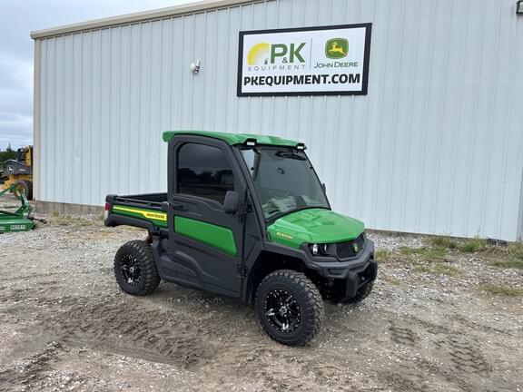 Image of John Deere XUV 835R Primary image