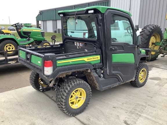 Image of John Deere XUV 835R equipment image 4
