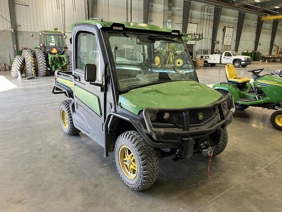 Image of John Deere XUV 835R equipment image 1