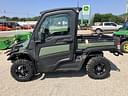 2022 John Deere XUV 835R Image