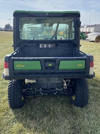 Image of John Deere XUV 835R equipment image 2