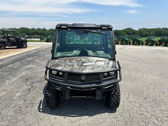Image of John Deere XUV 835R equipment image 1