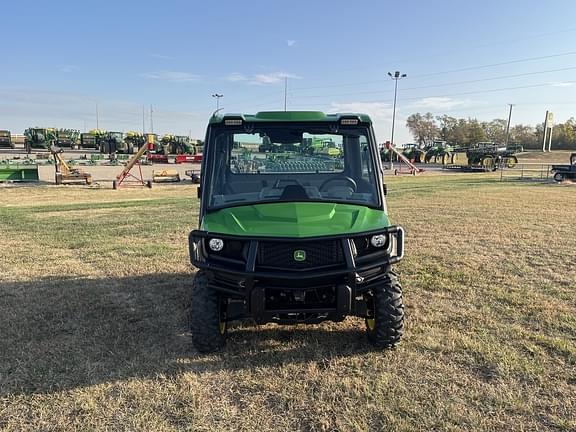 Image of John Deere XUV 835R equipment image 1