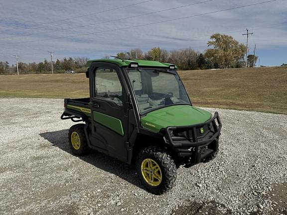 Image of John Deere XUV 835R equipment image 4