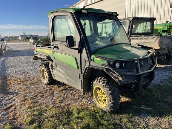 Image of John Deere XUV 835R equipment image 3