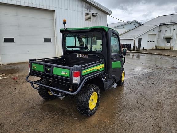 Image of John Deere XUV 835R equipment image 3