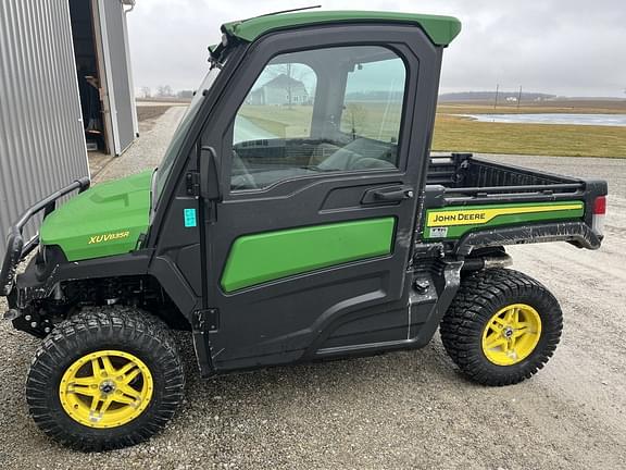 Image of John Deere XUV 835R Primary image