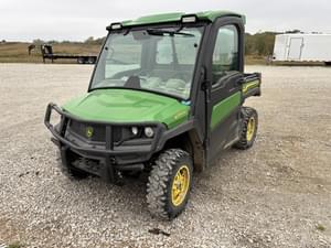 2022 John Deere XUV 835R Image