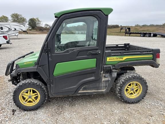 Image of John Deere XUV 835R equipment image 1