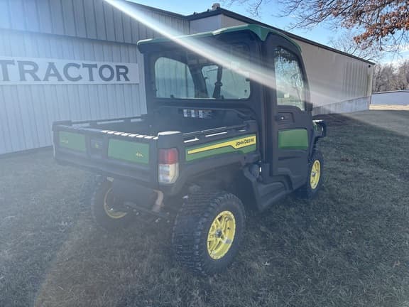 Image of John Deere XUV 835R equipment image 4