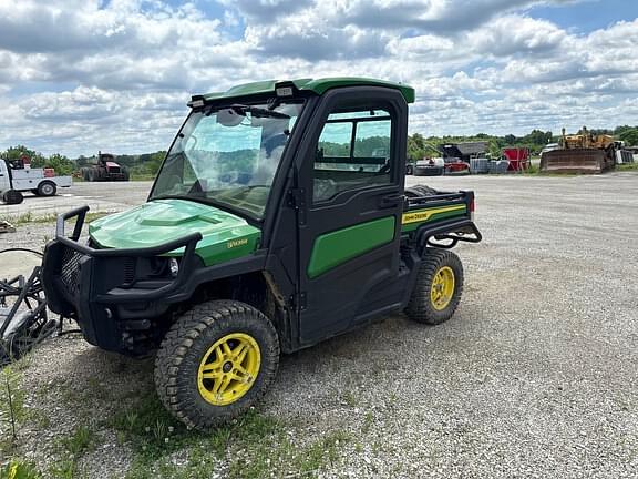 Image of John Deere XUV 835R Primary image