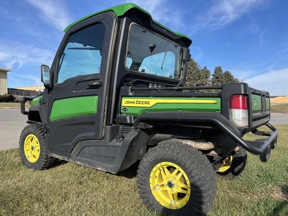Image of John Deere XUV 835R equipment image 3