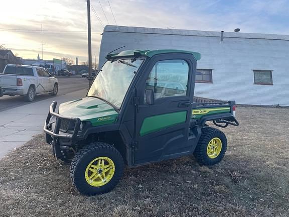 Image of John Deere XUV 835R Primary image