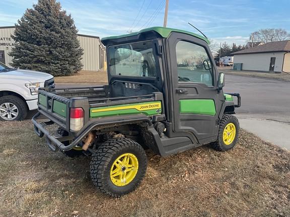 Image of John Deere XUV 835R equipment image 2