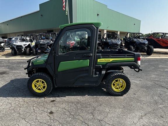 Main image John Deere XUV 835R