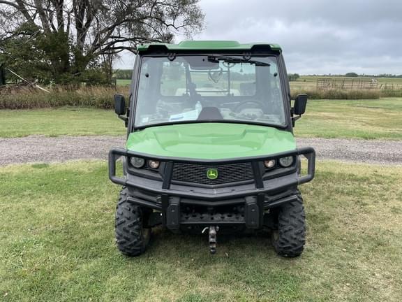 Image of John Deere XUV 835R equipment image 4