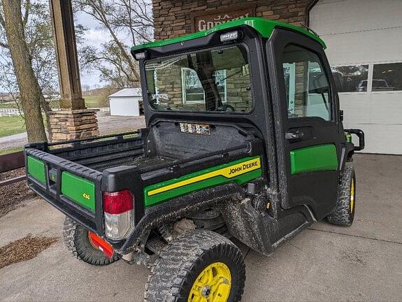 Image of John Deere XUV 835R equipment image 1