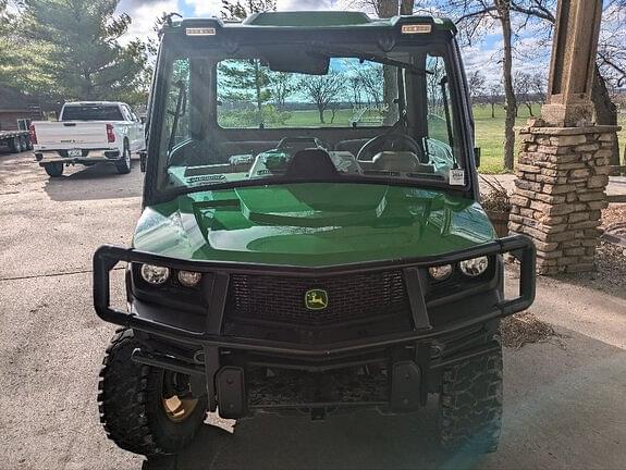 Image of John Deere XUV 835R equipment image 2