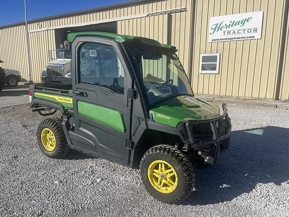 Image of John Deere XUV 835R equipment image 1