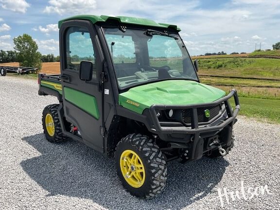 2022 John Deere XUV 835R Equipment Image0