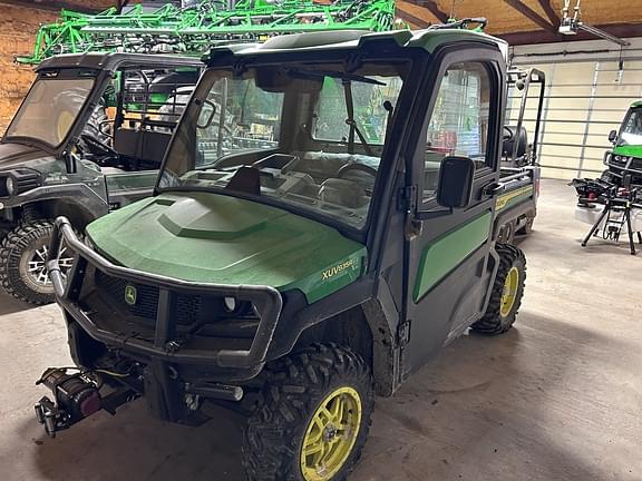 Image of John Deere XUV 835R equipment image 2